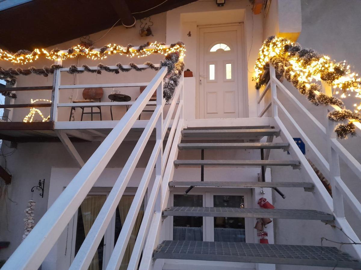 Apartment Ada Bed & Breakfast Gračac 외부 사진