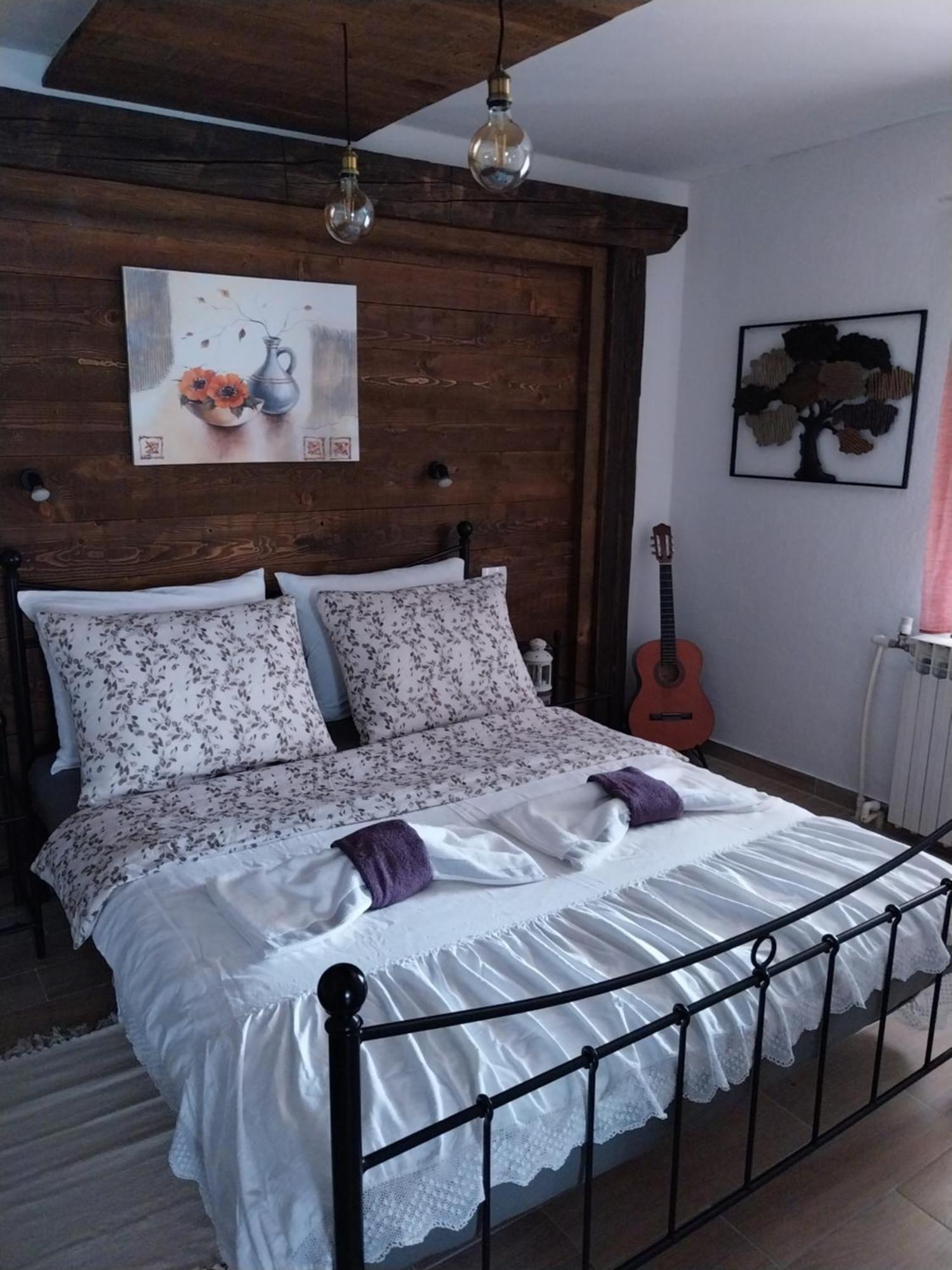Apartment Ada Bed & Breakfast Gračac 객실 사진