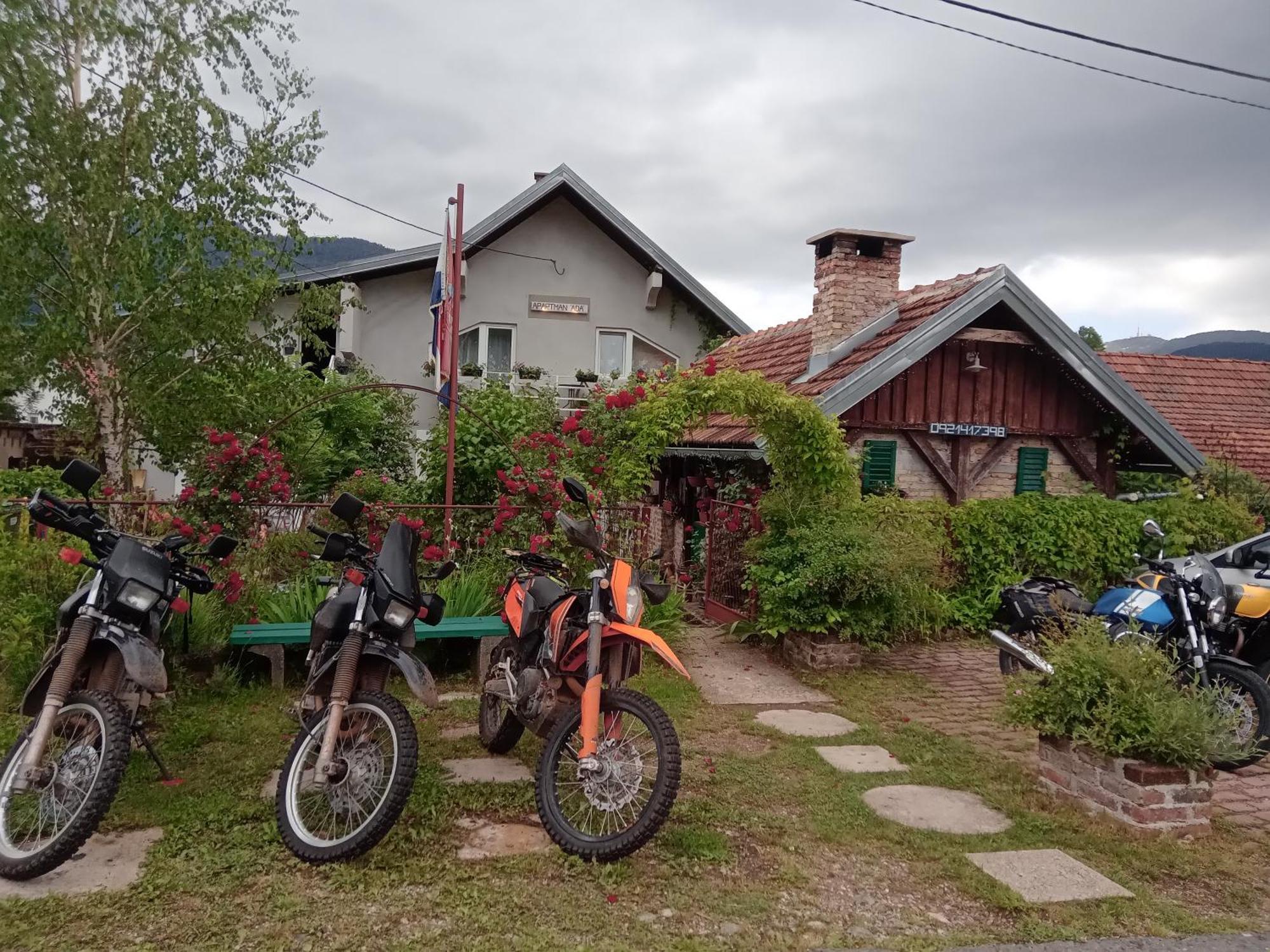 Apartment Ada Bed & Breakfast Gračac 외부 사진